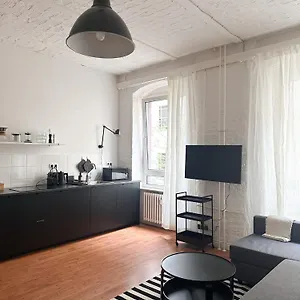 Nook Design-apartments Mit Kueche, Duschbad, Neben U-bahn Station Aber Ruhig Gelegen Berlin